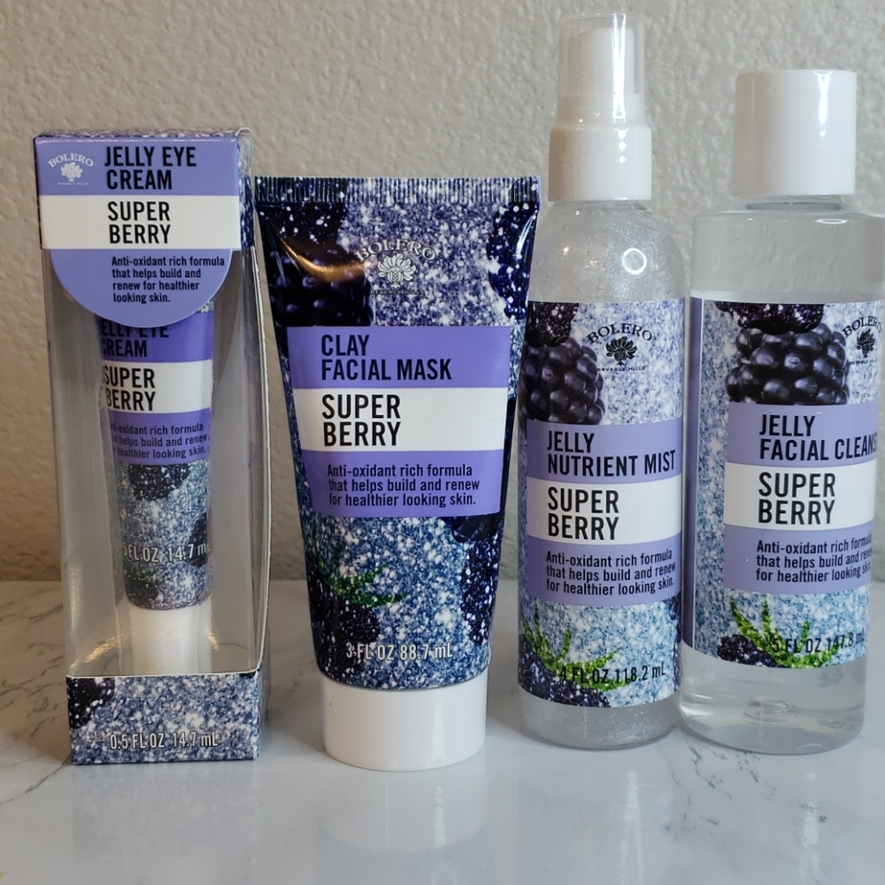 Bundle of 4 Skincare Super Berry